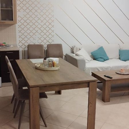V2 Lux Apartment Александруполис Екстериор снимка